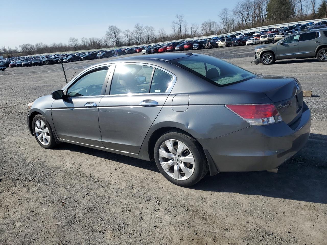 Photo 1 VIN: 1HGCP36848A064668 - HONDA ACCORD 