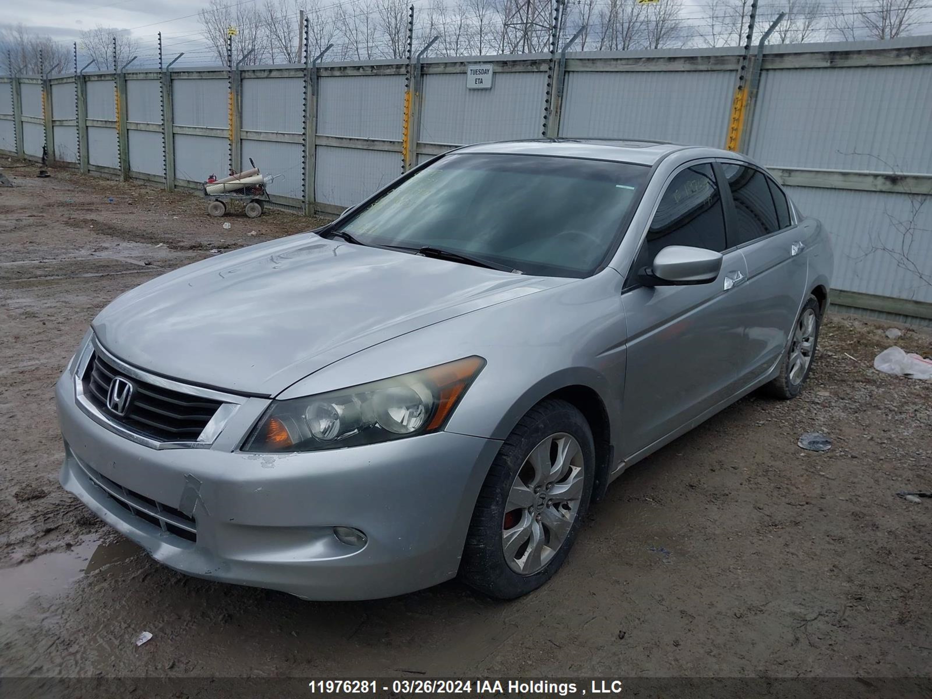 Photo 1 VIN: 1HGCP36848A801853 - HONDA ACCORD 