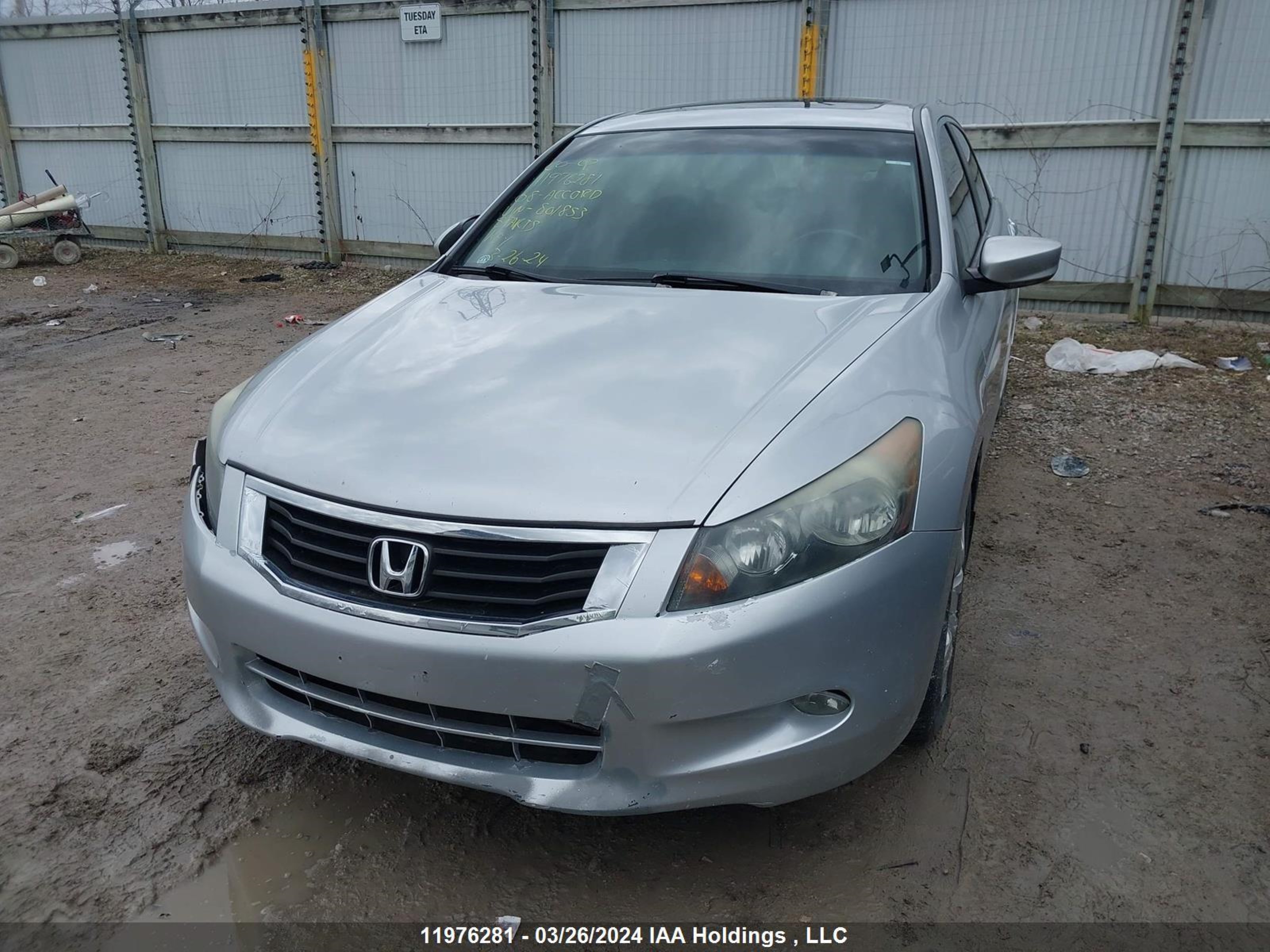 Photo 11 VIN: 1HGCP36848A801853 - HONDA ACCORD 