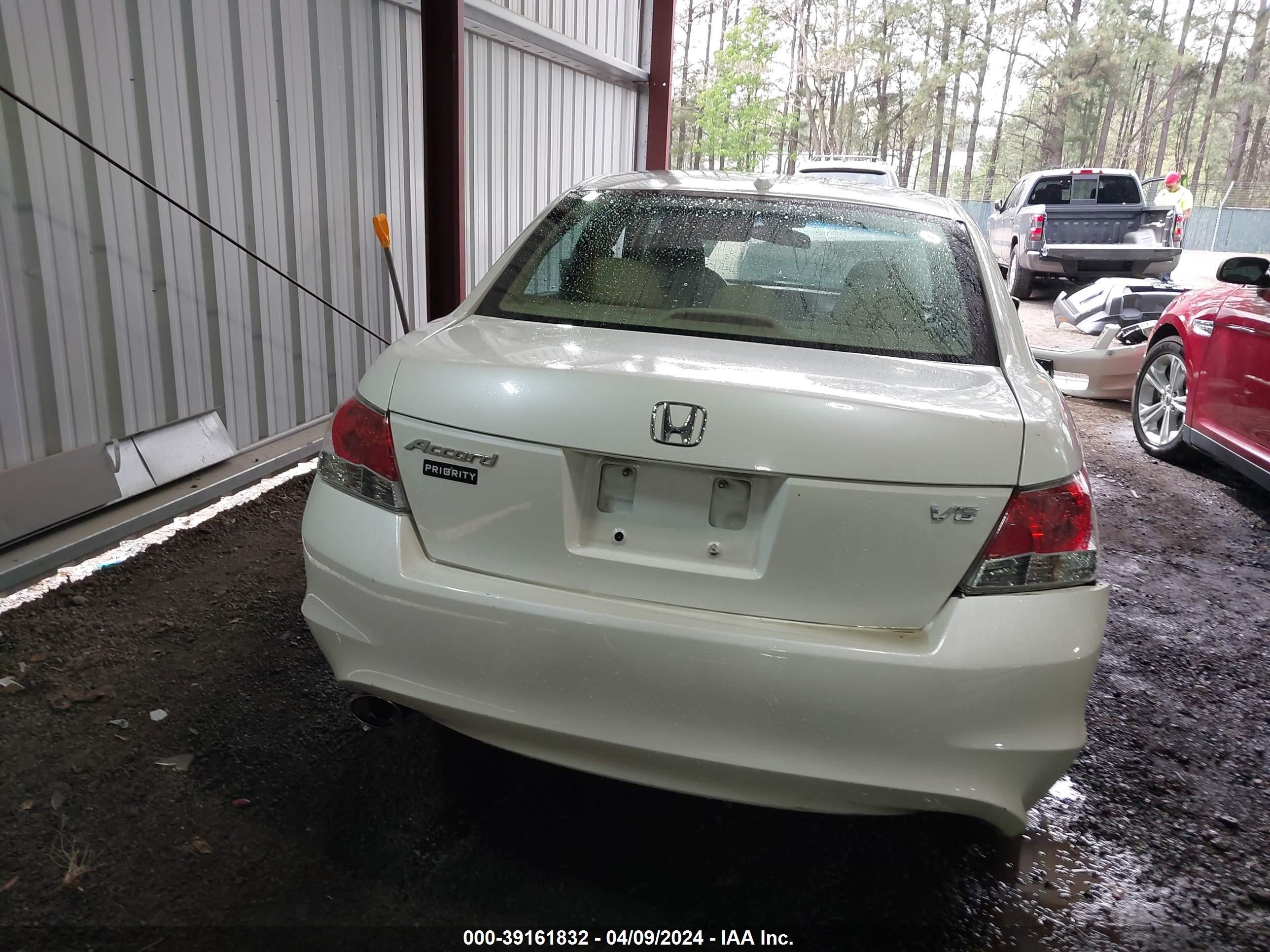 Photo 16 VIN: 1HGCP36849A034488 - HONDA ACCORD 