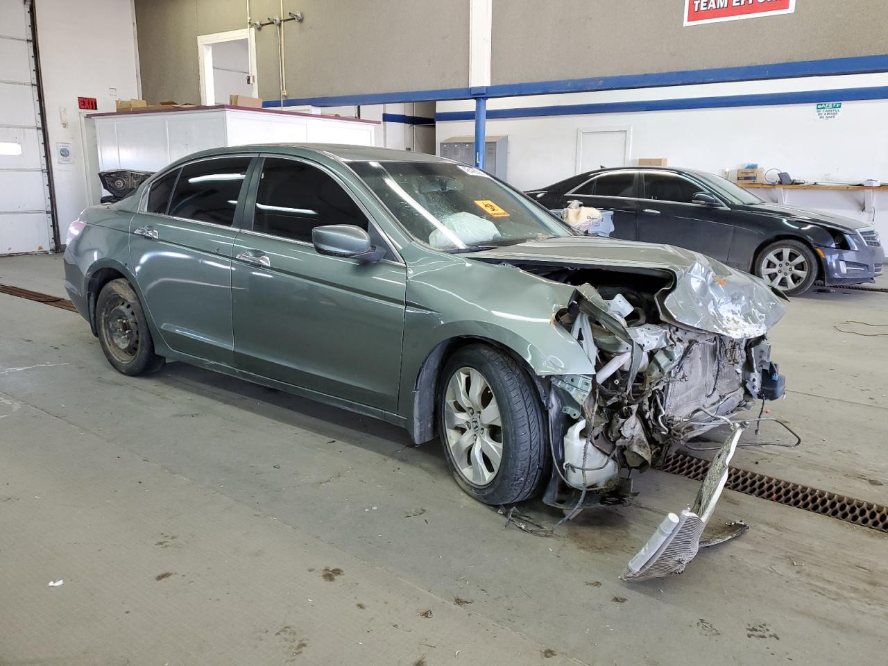 Photo 3 VIN: 1HGCP36849A801935 - HONDA ACCORD 