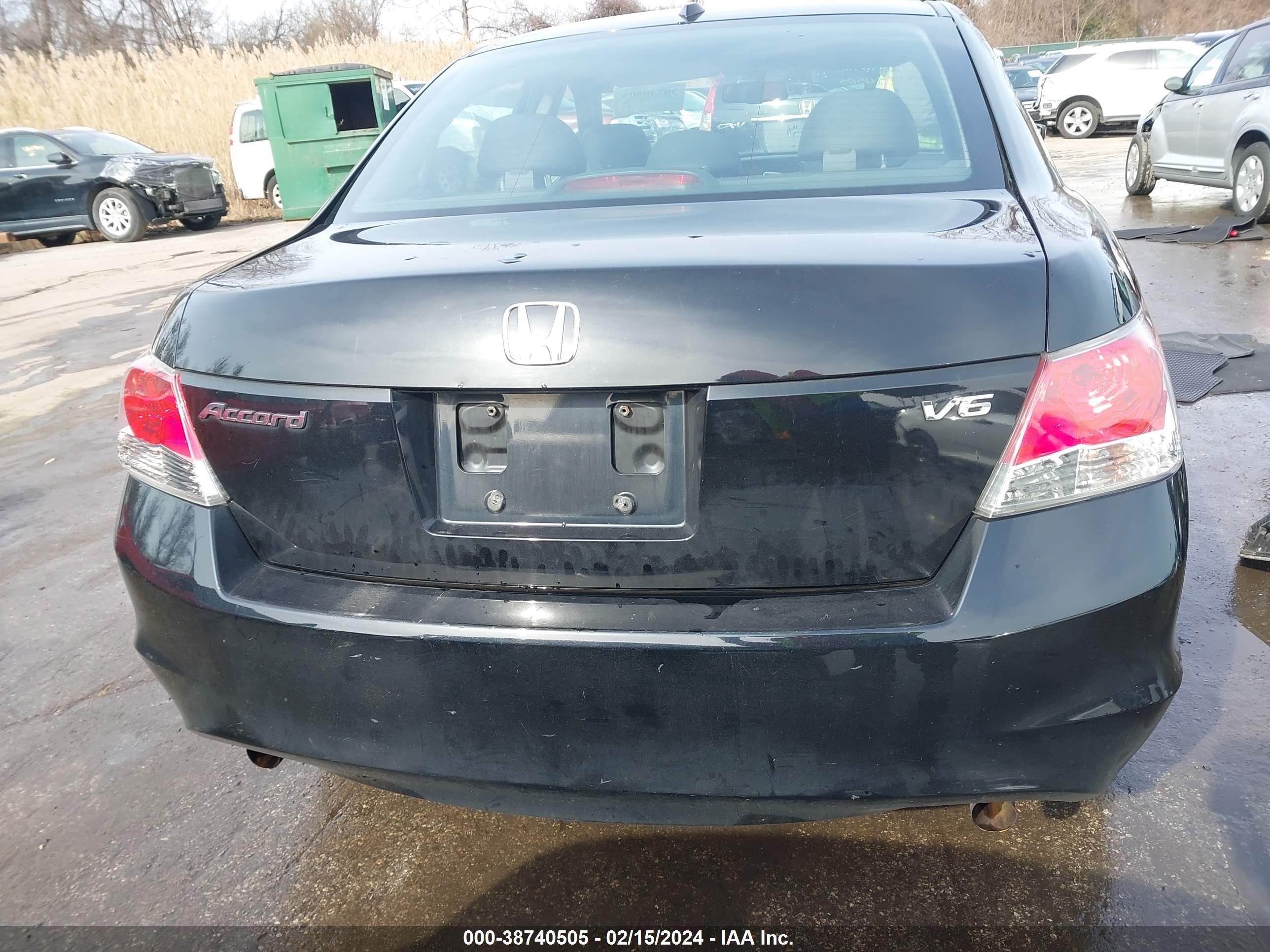 Photo 16 VIN: 1HGCP36858A079261 - HONDA ACCORD 