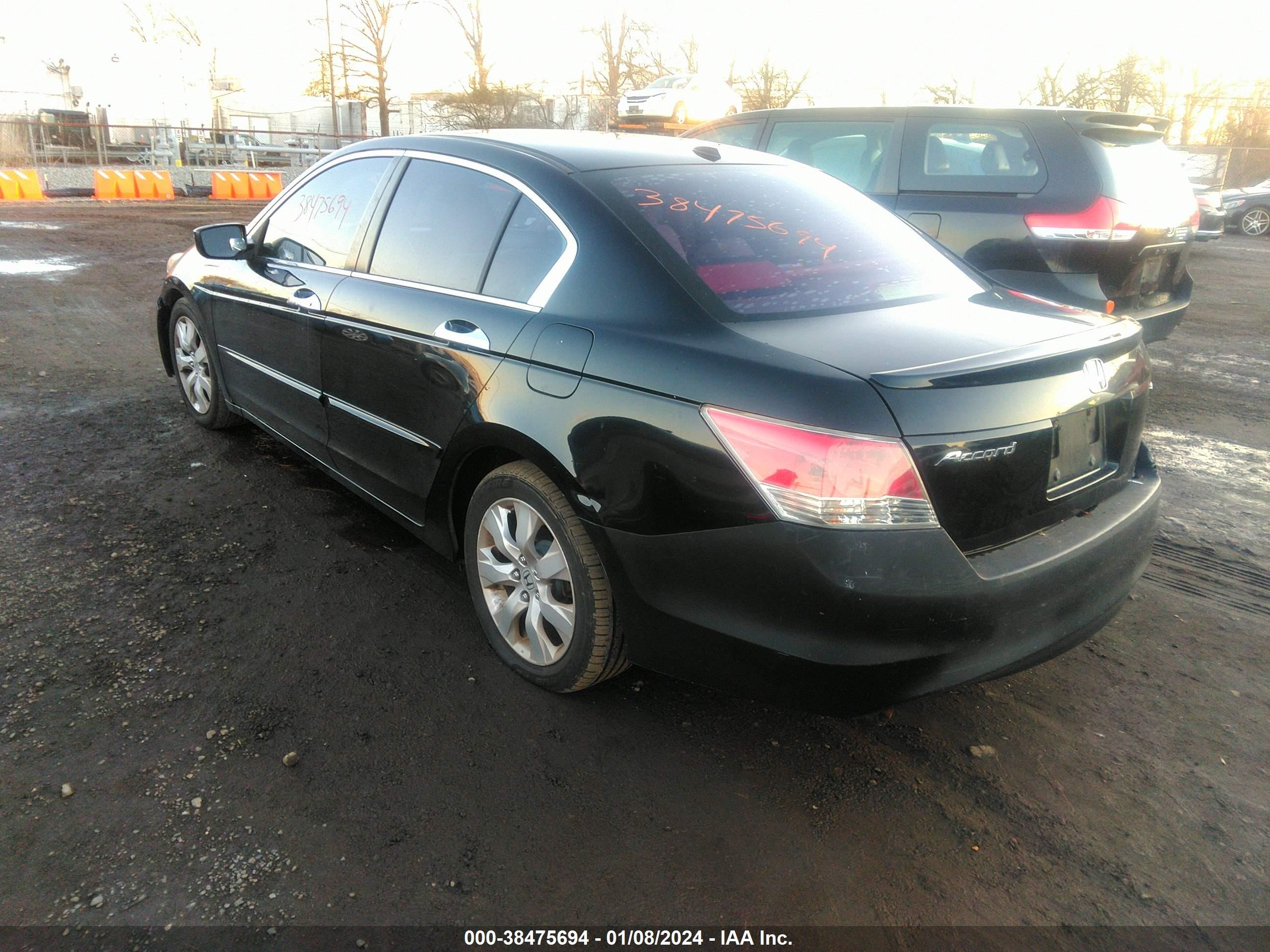 Photo 2 VIN: 1HGCP36859A026660 - HONDA ACCORD 