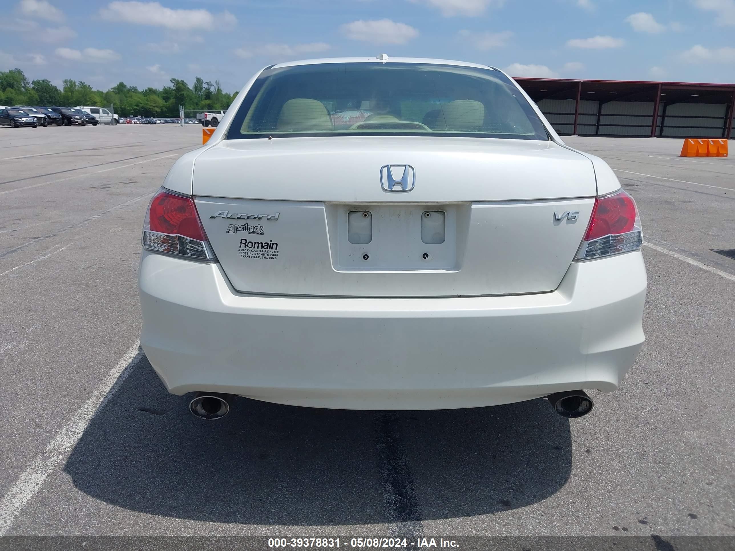 Photo 11 VIN: 1HGCP36859A036735 - HONDA ACCORD 