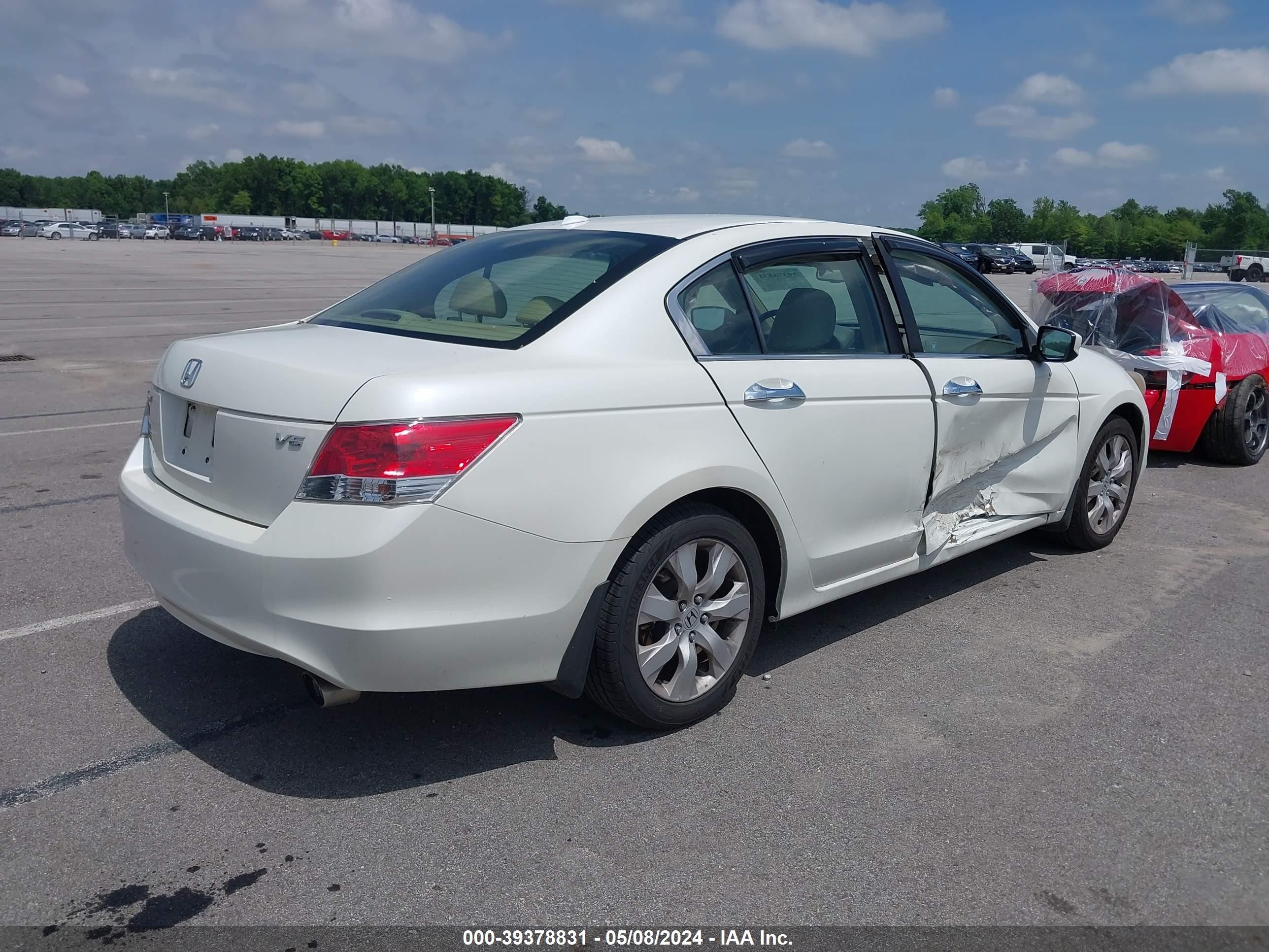 Photo 3 VIN: 1HGCP36859A036735 - HONDA ACCORD 