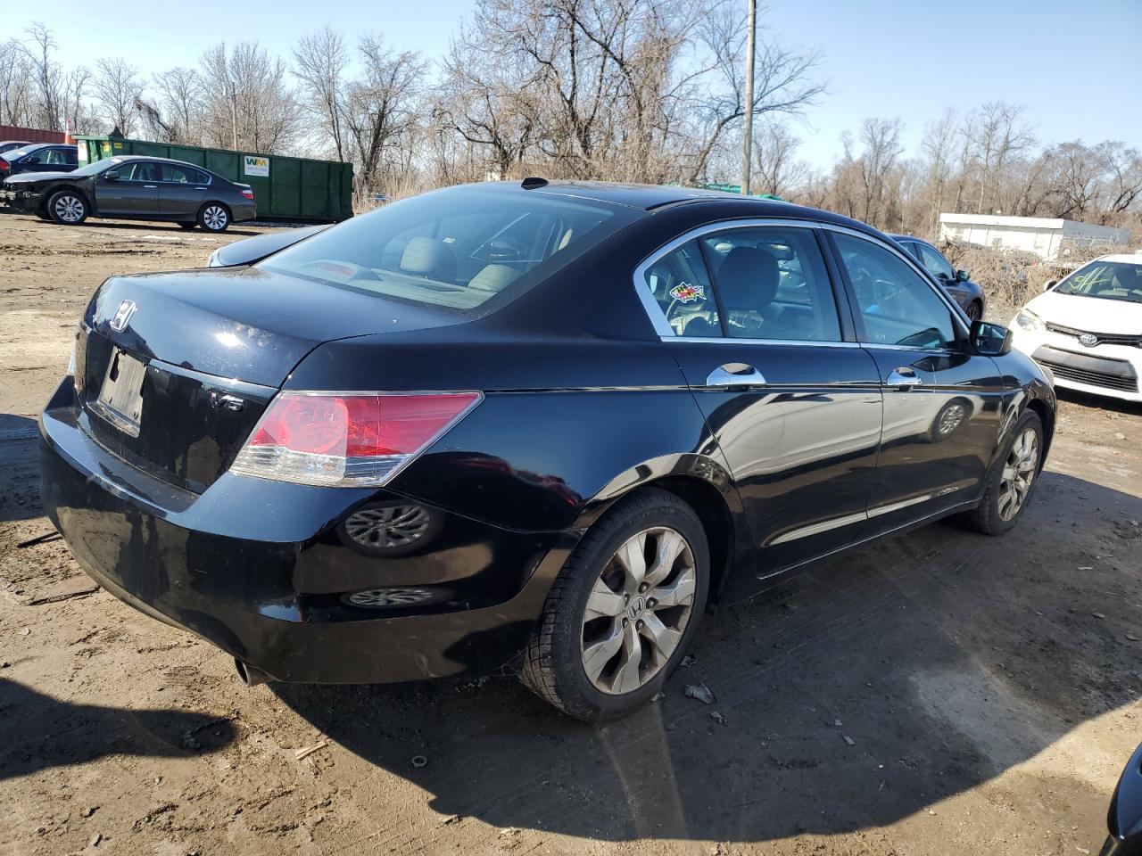 Photo 2 VIN: 1HGCP36868A064557 - HONDA ACCORD 