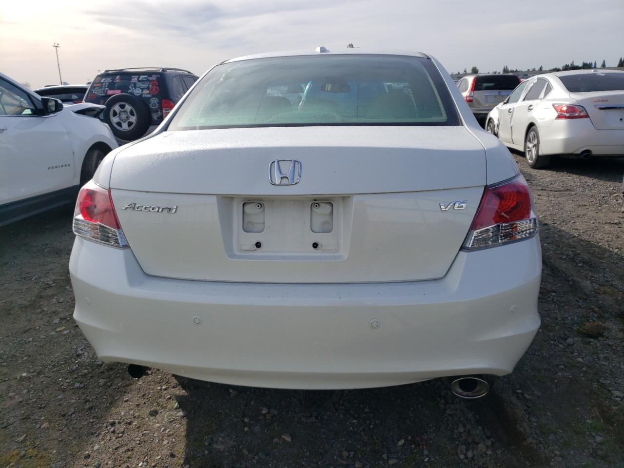 Photo 5 VIN: 1HGCP36868A077342 - HONDA ACCORD 