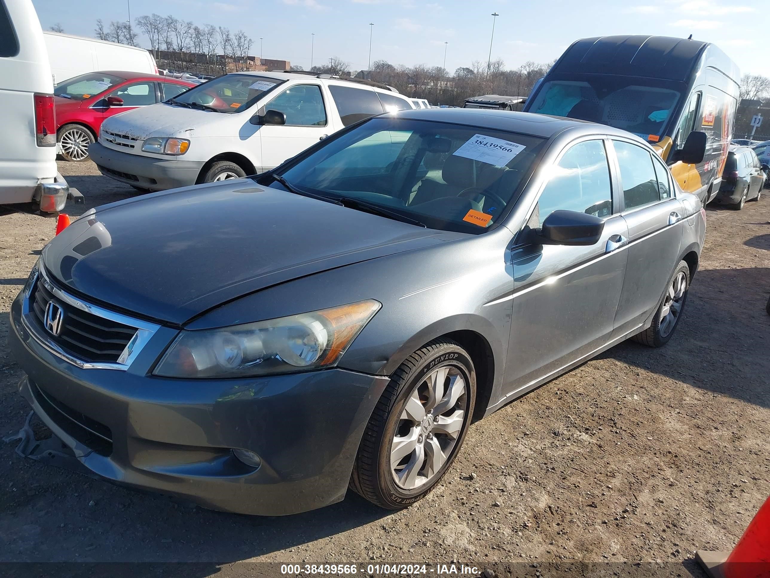 Photo 1 VIN: 1HGCP36869A006529 - HONDA ACCORD 