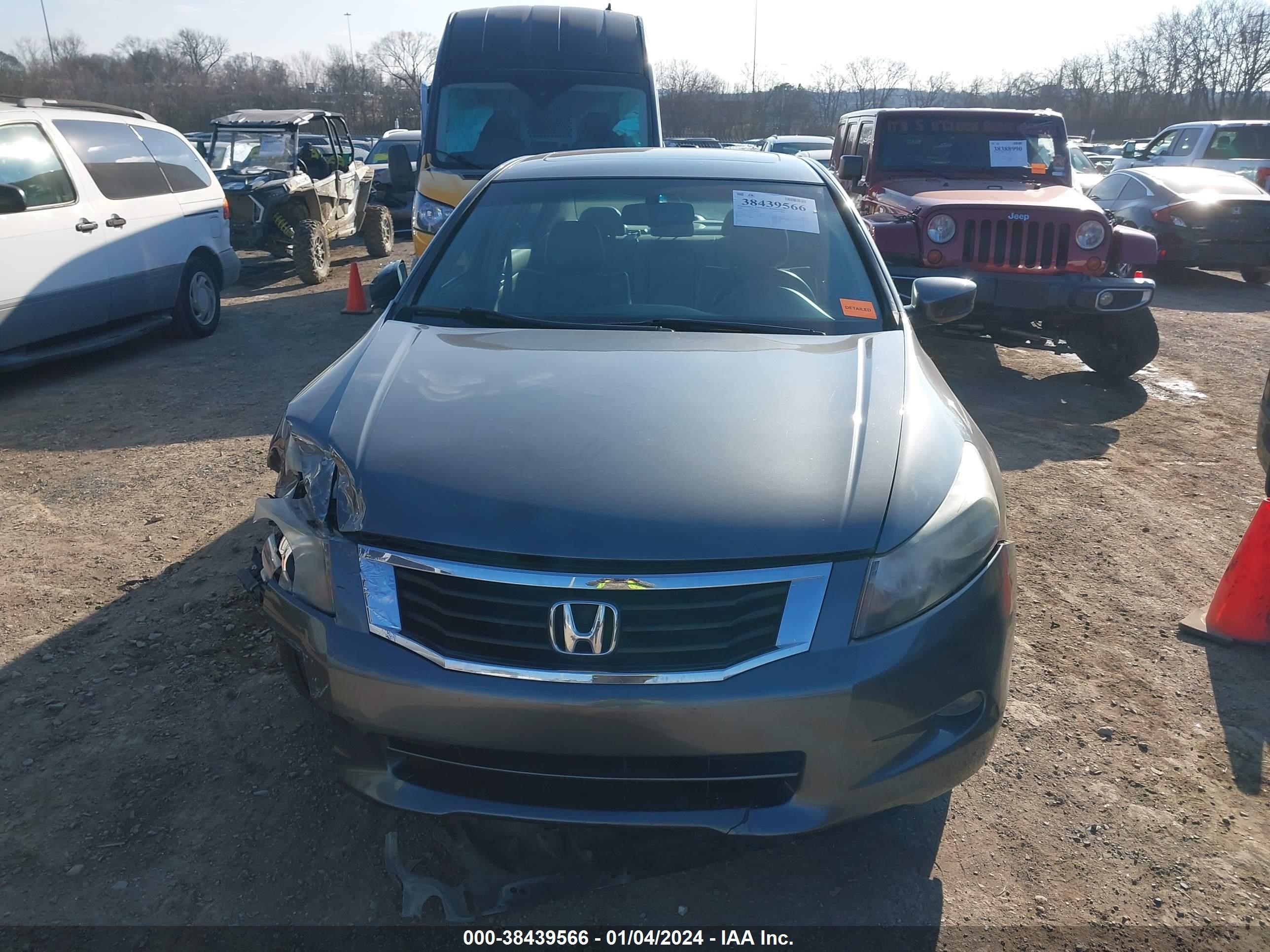 Photo 11 VIN: 1HGCP36869A006529 - HONDA ACCORD 