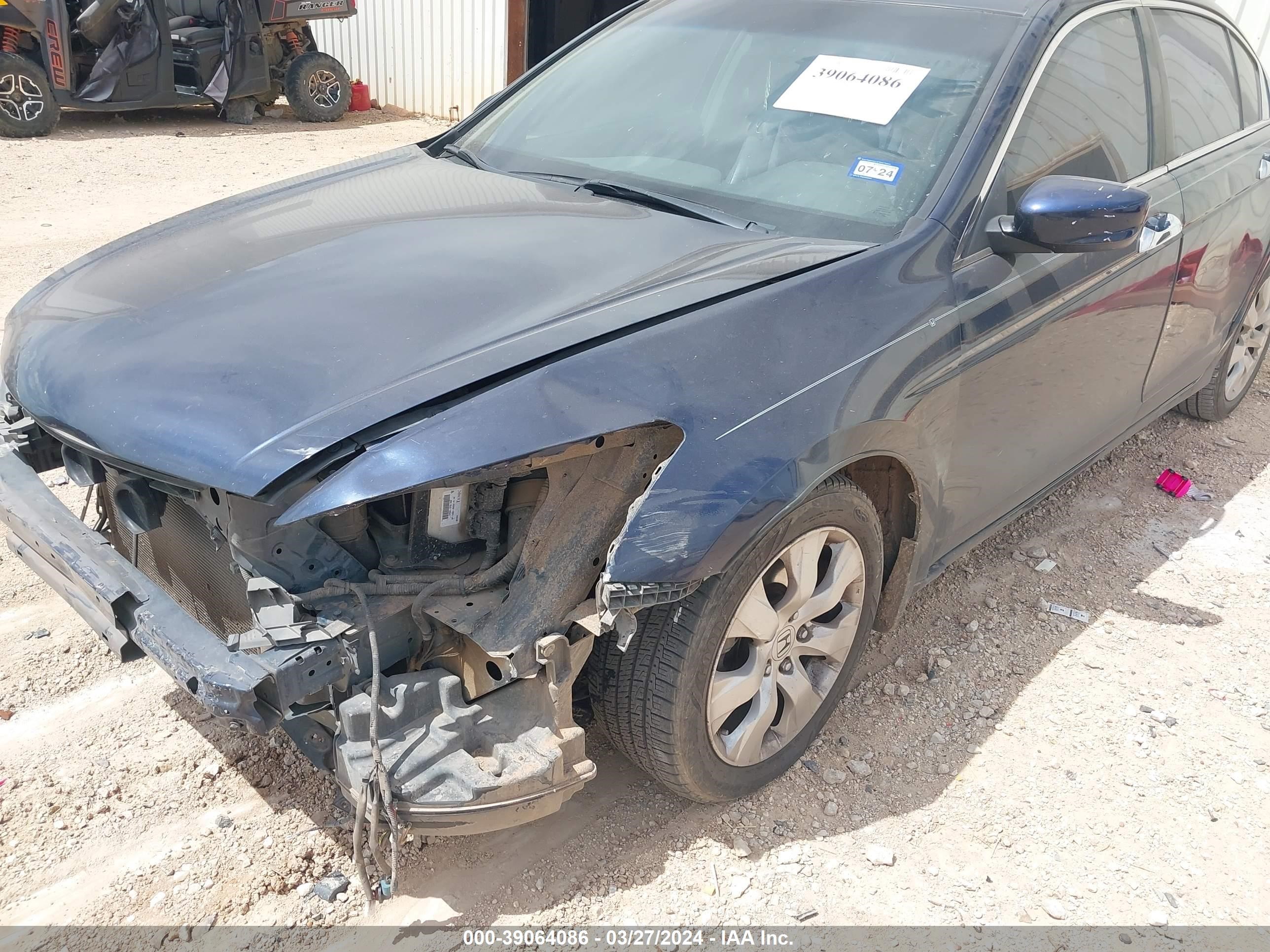 Photo 12 VIN: 1HGCP36869A008040 - HONDA ACCORD 