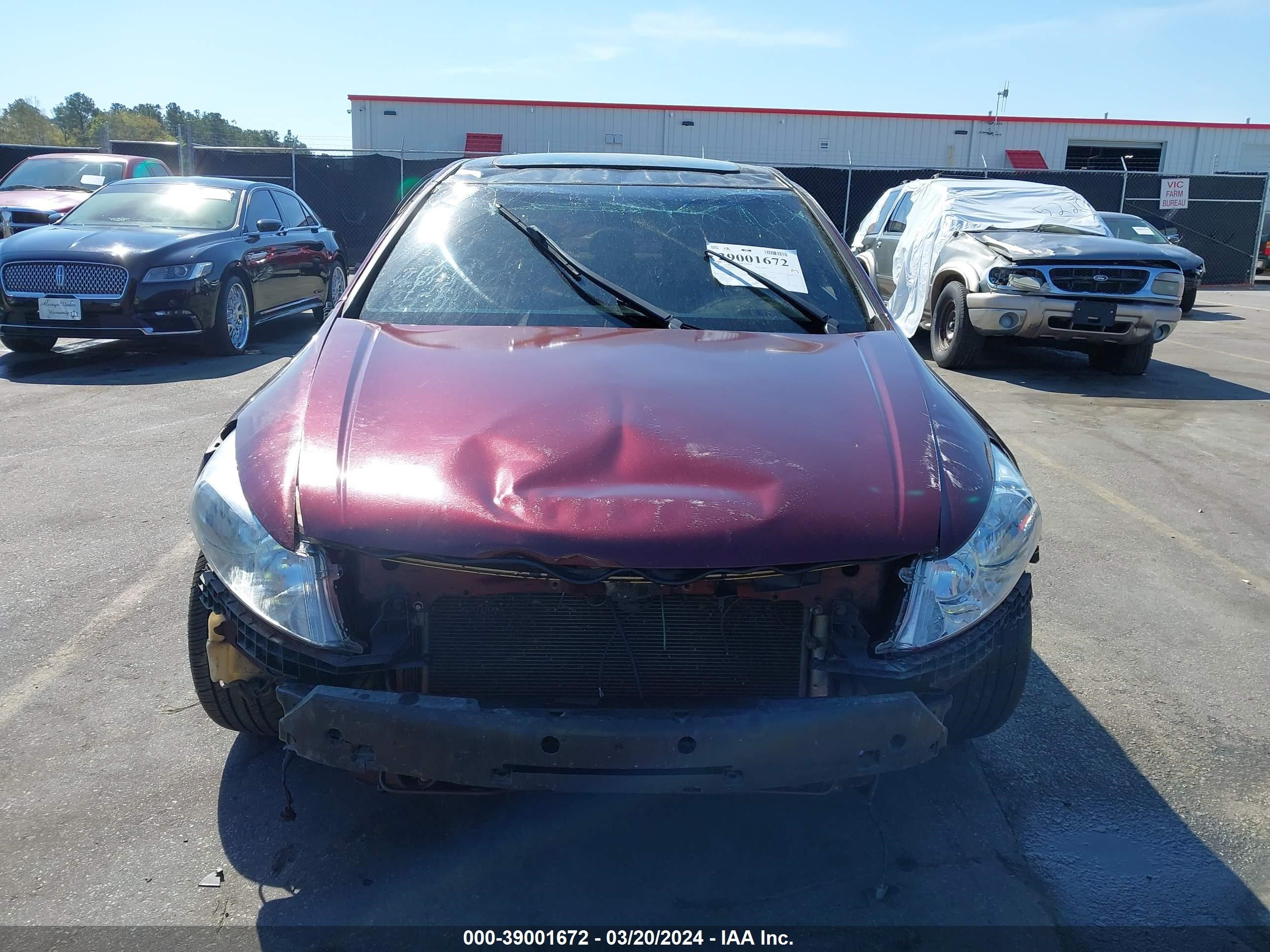 Photo 12 VIN: 1HGCP36869A032323 - HONDA ACCORD 