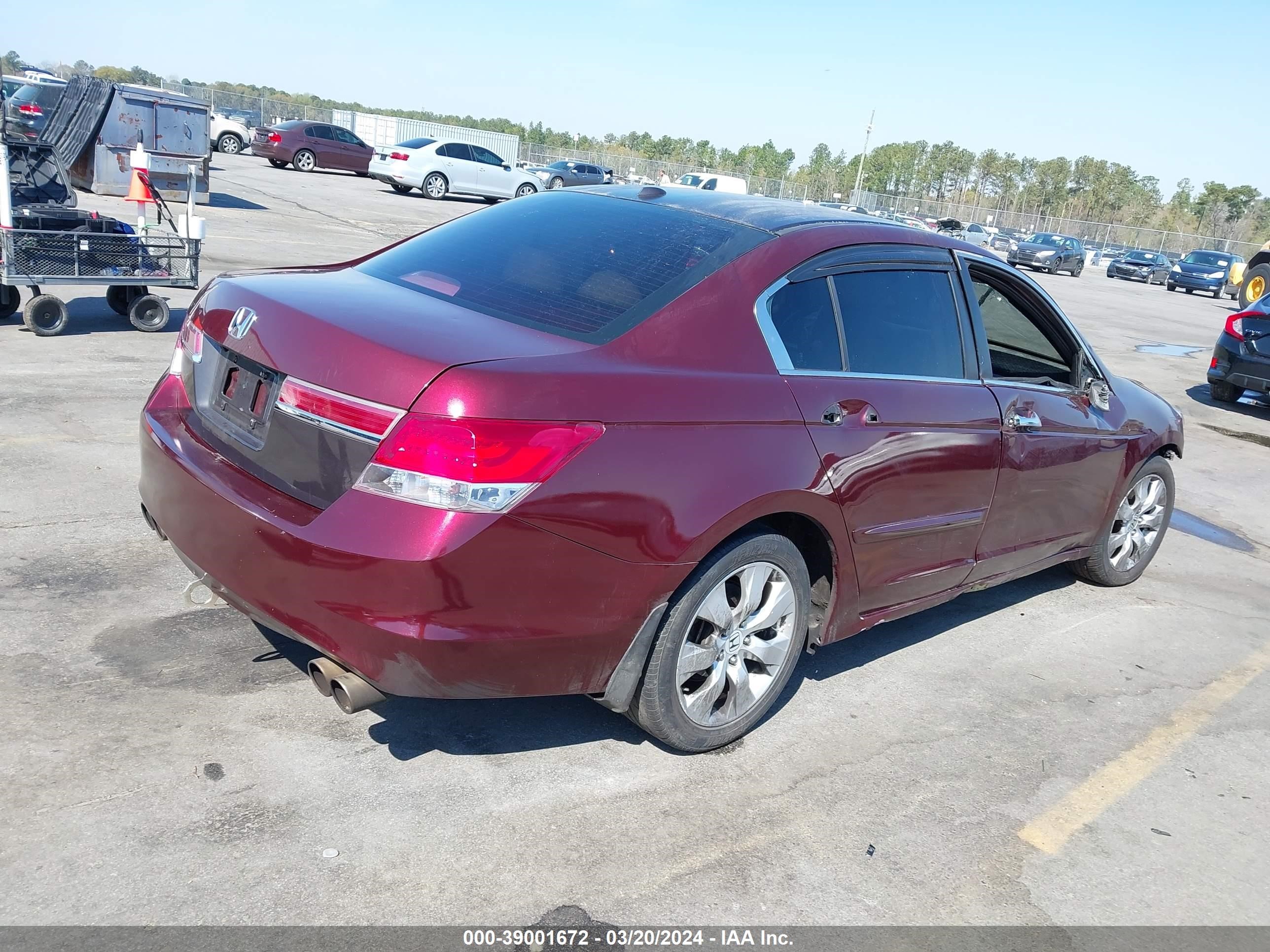 Photo 3 VIN: 1HGCP36869A032323 - HONDA ACCORD 