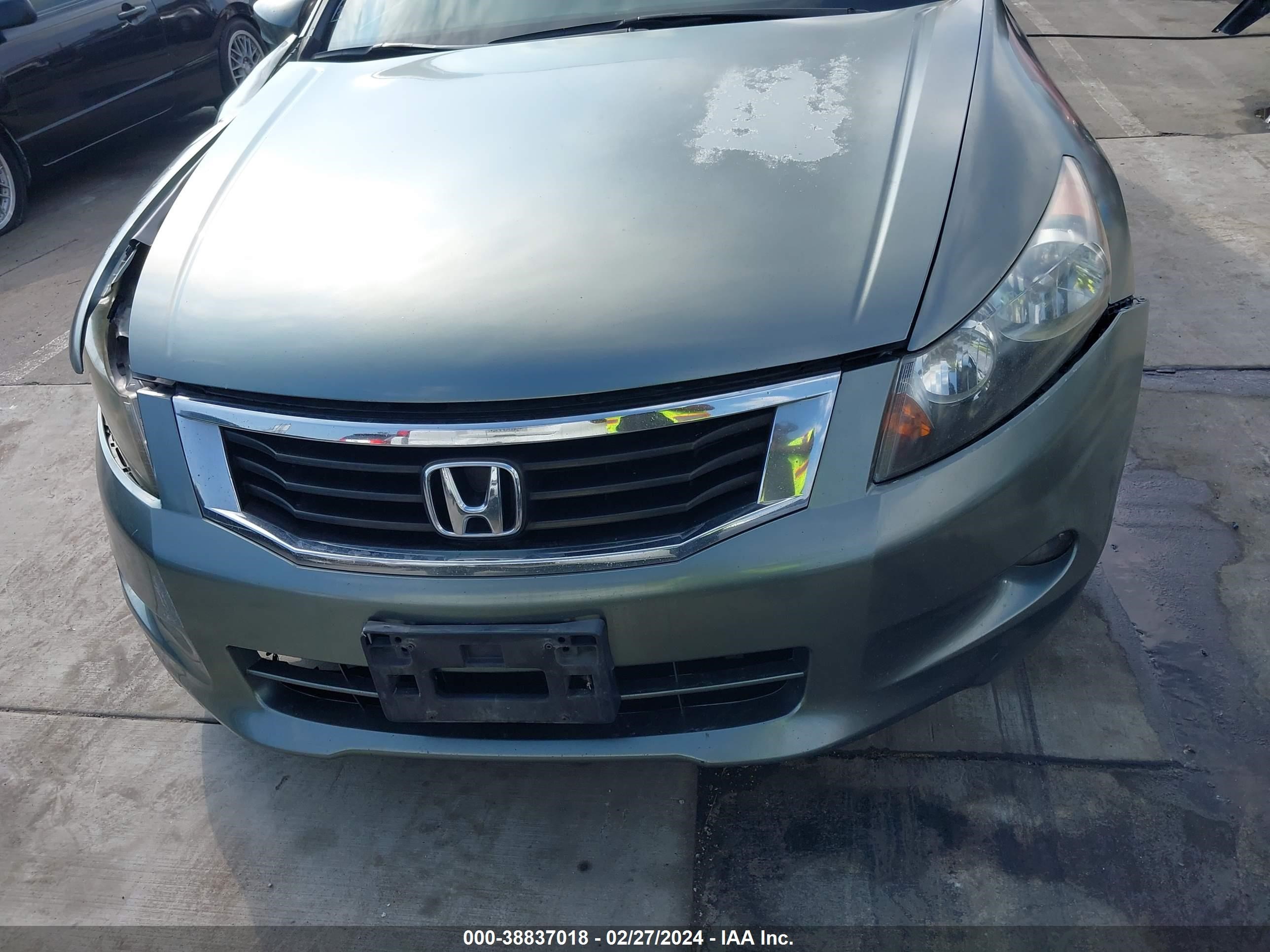 Photo 11 VIN: 1HGCP36878A007591 - HONDA ACCORD 