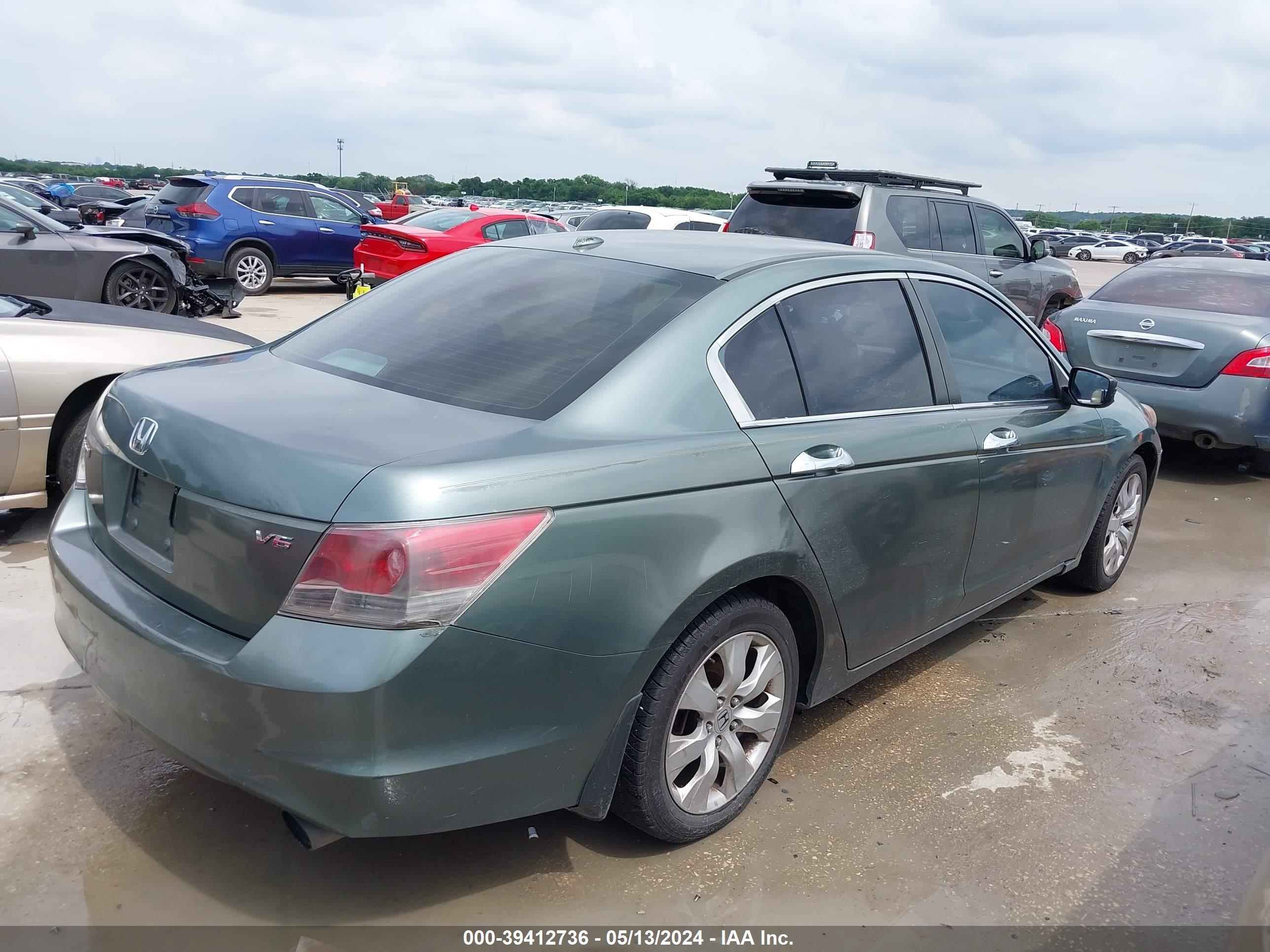 Photo 3 VIN: 1HGCP36878A031762 - HONDA ACCORD 