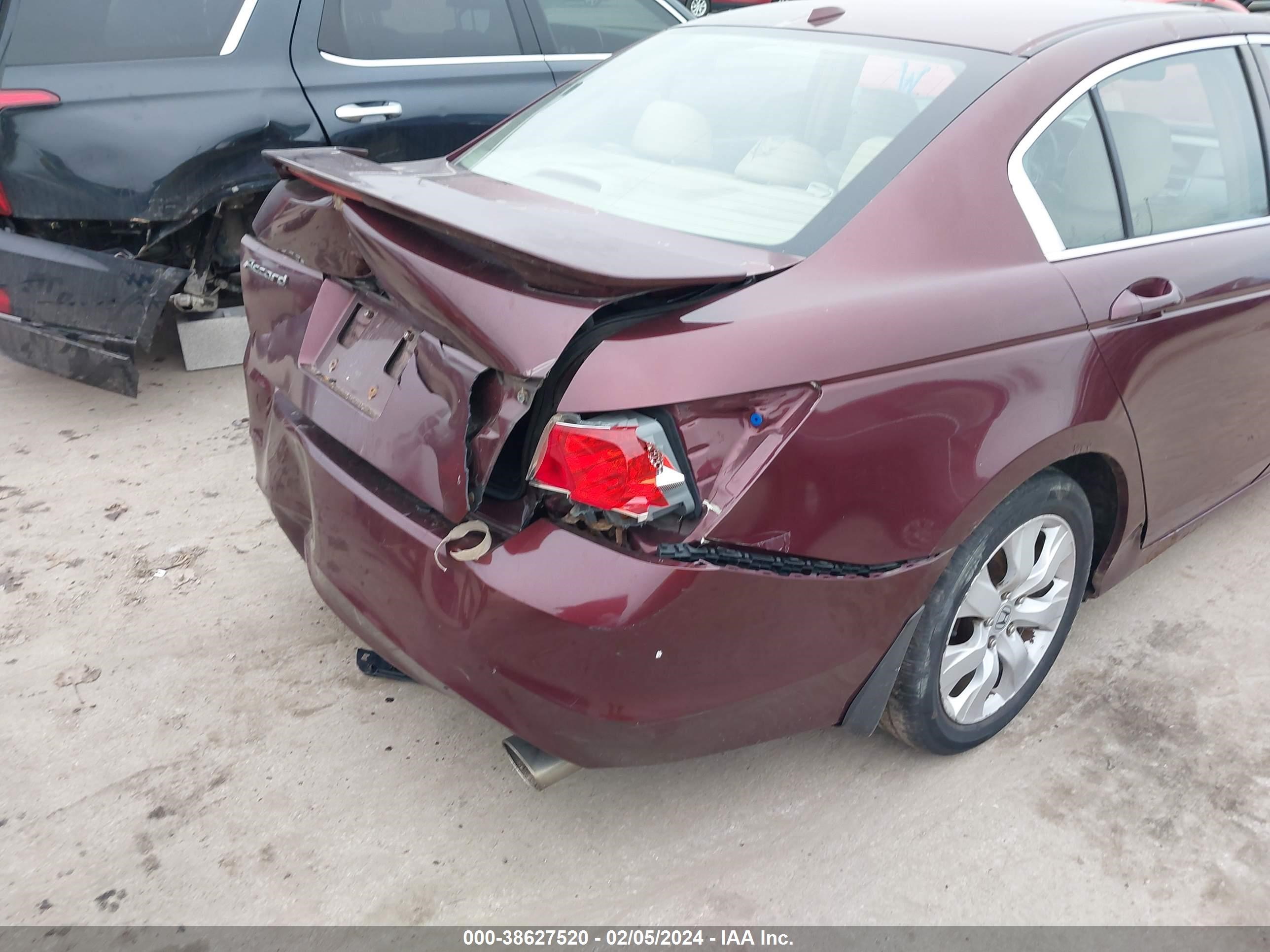 Photo 13 VIN: 1HGCP36879A018379 - HONDA ACCORD 