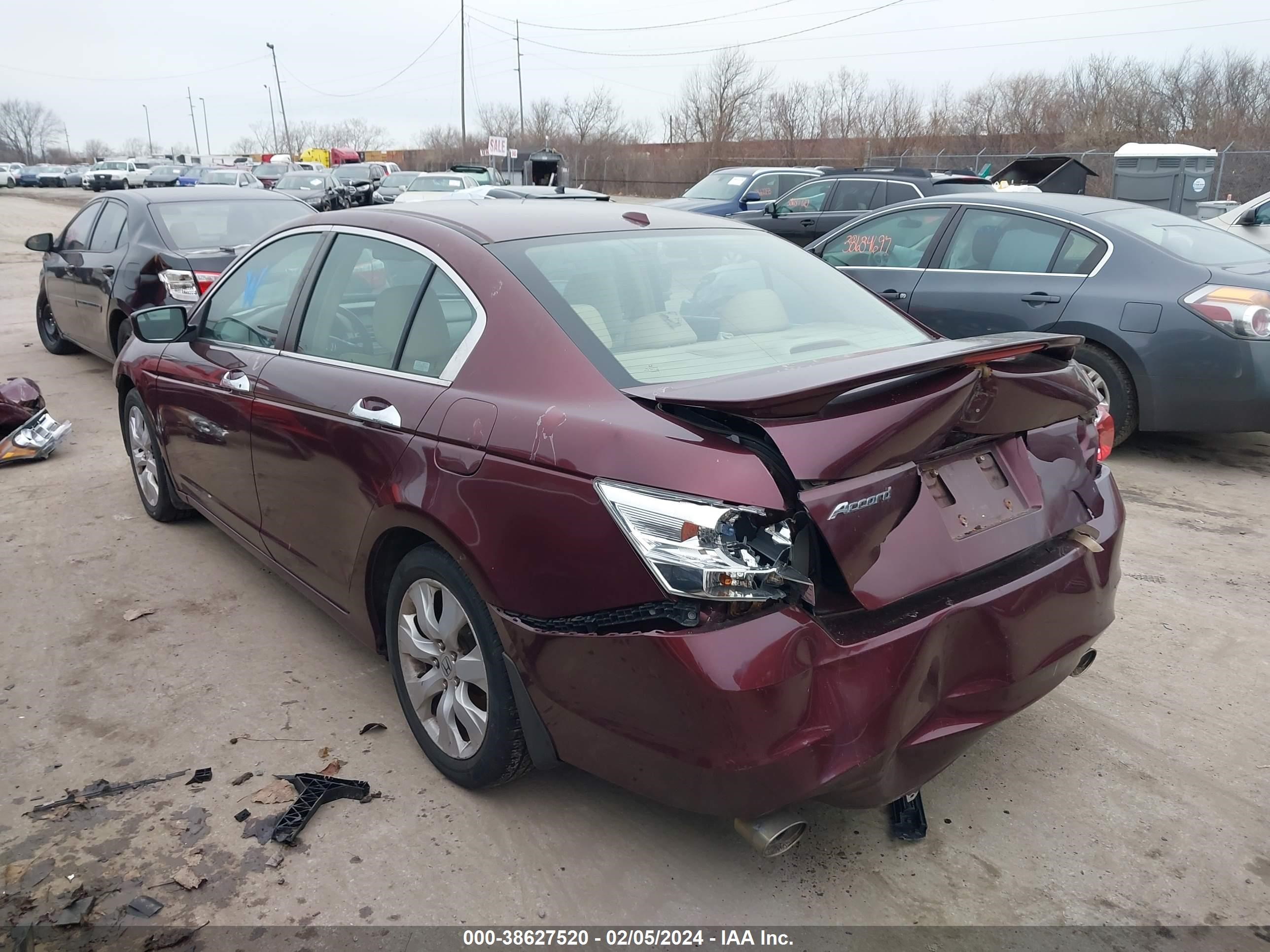 Photo 2 VIN: 1HGCP36879A018379 - HONDA ACCORD 