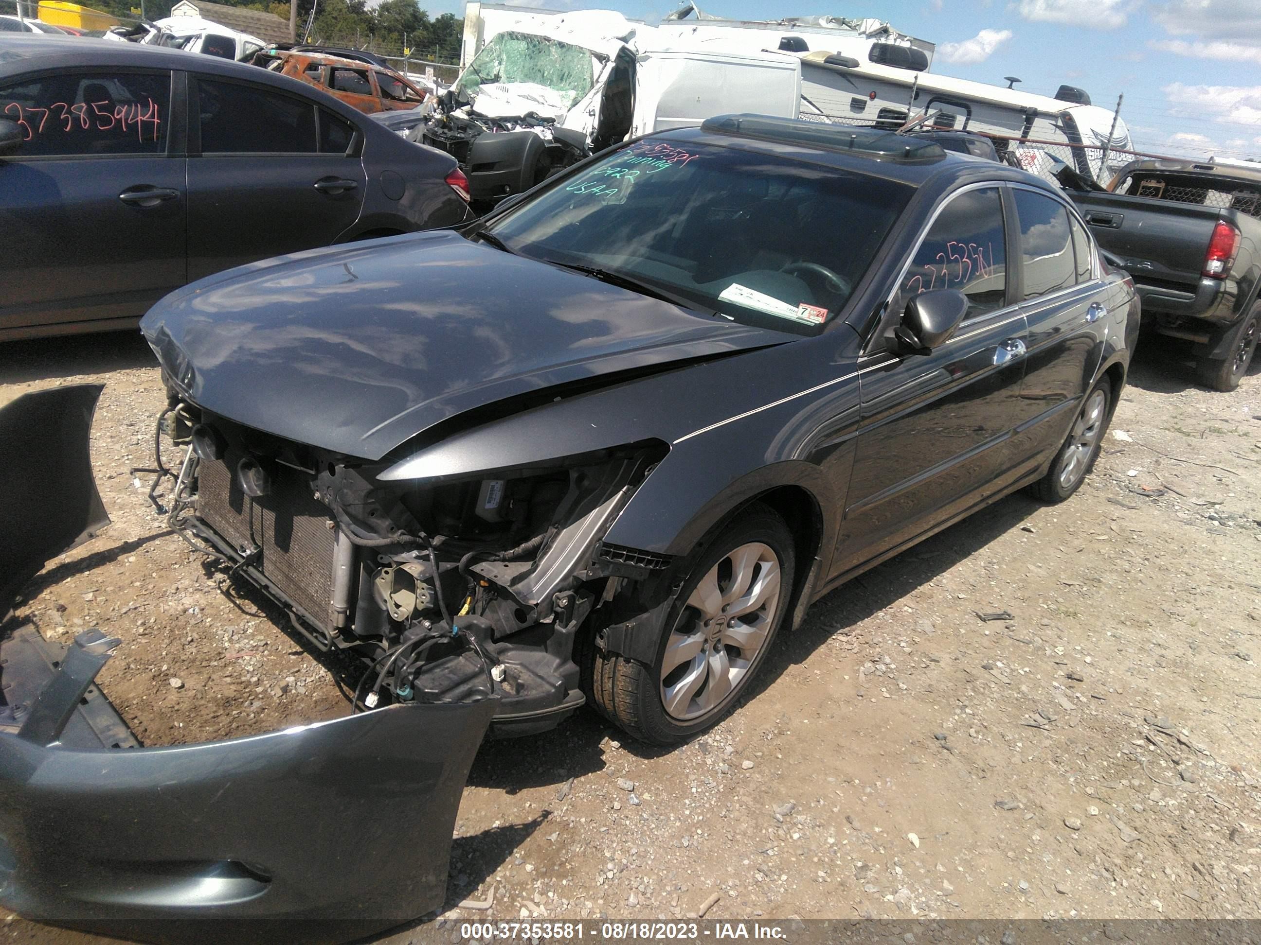 Photo 1 VIN: 1HGCP36888A000746 - HONDA ACCORD 