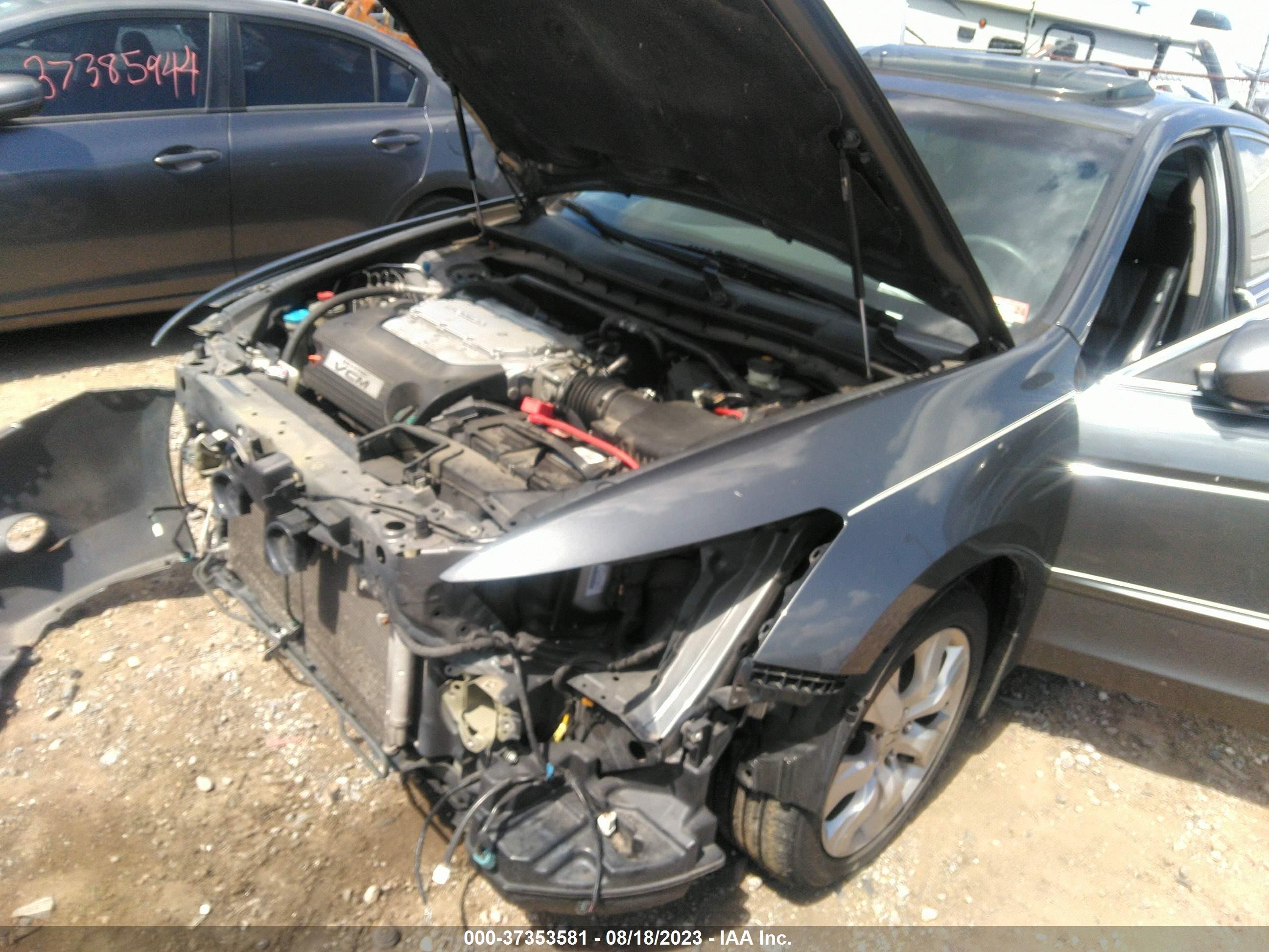 Photo 5 VIN: 1HGCP36888A000746 - HONDA ACCORD 