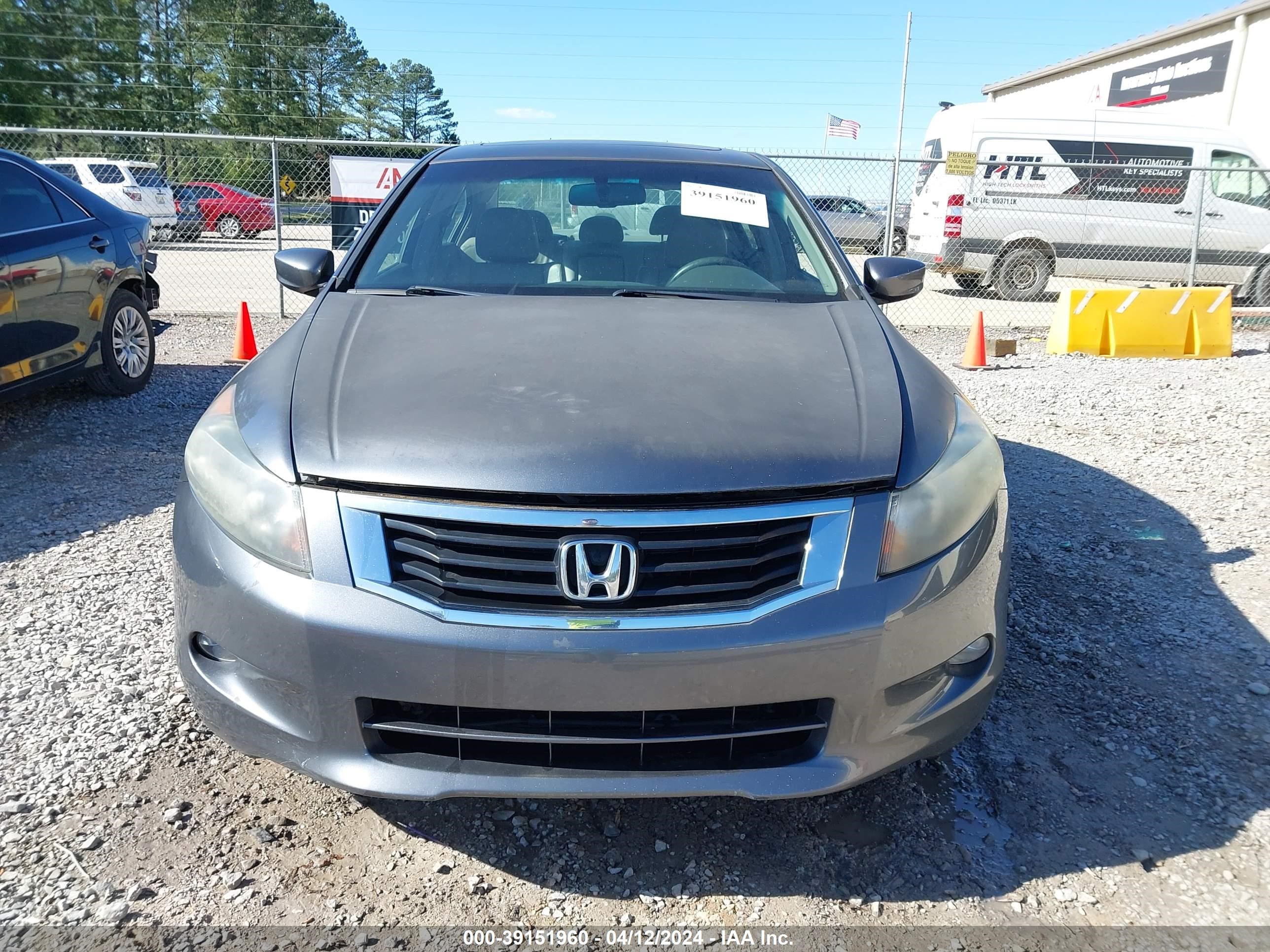 Photo 5 VIN: 1HGCP36889A002272 - HONDA ACCORD 