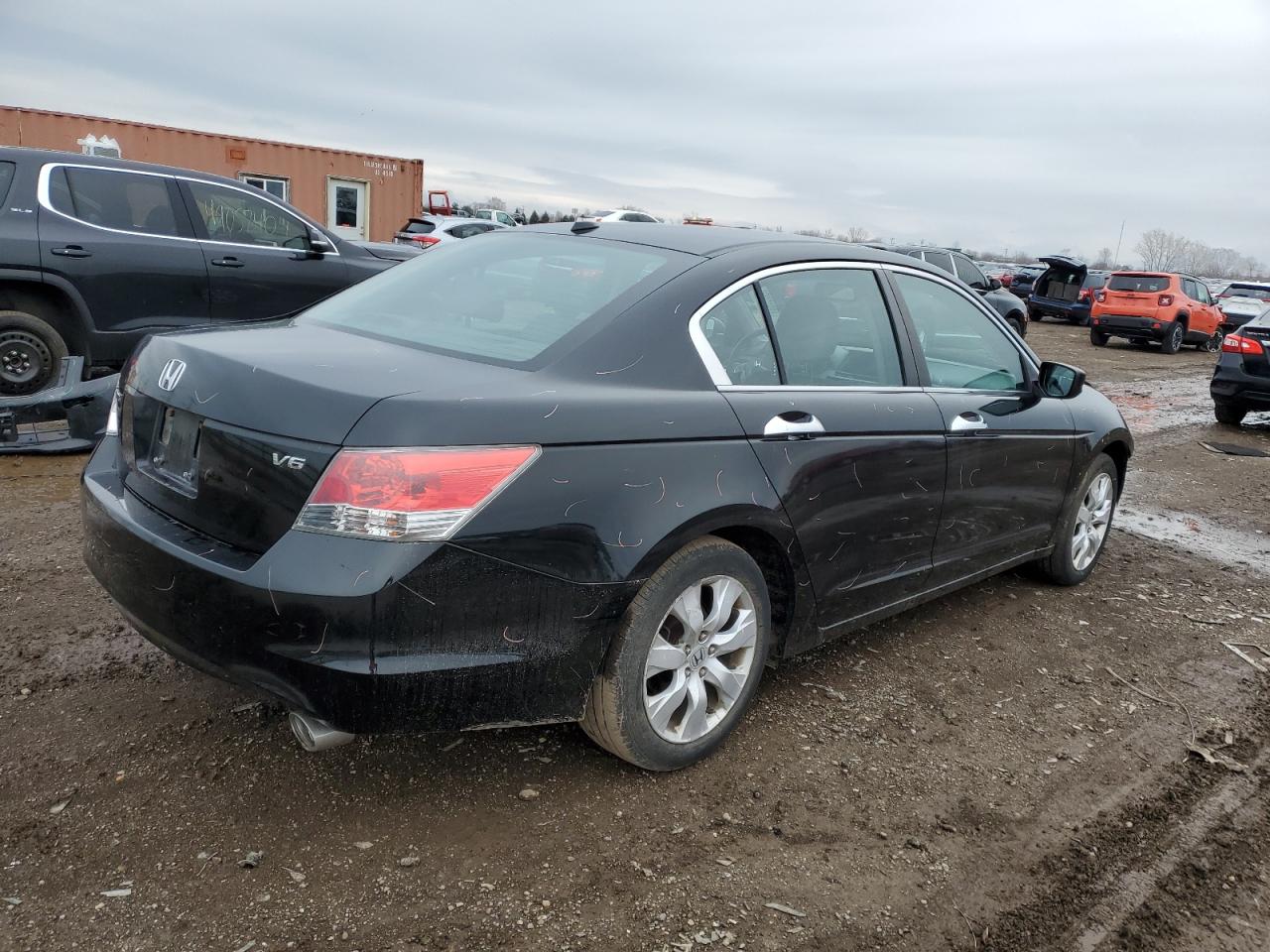 Photo 2 VIN: 1HGCP36889A012056 - HONDA ACCORD 