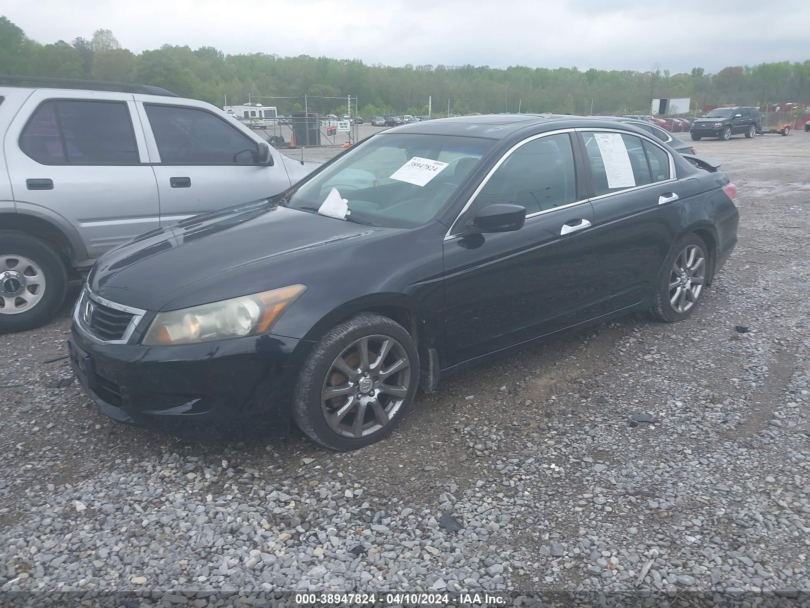 Photo 1 VIN: 1HGCP36898A007477 - HONDA ACCORD 