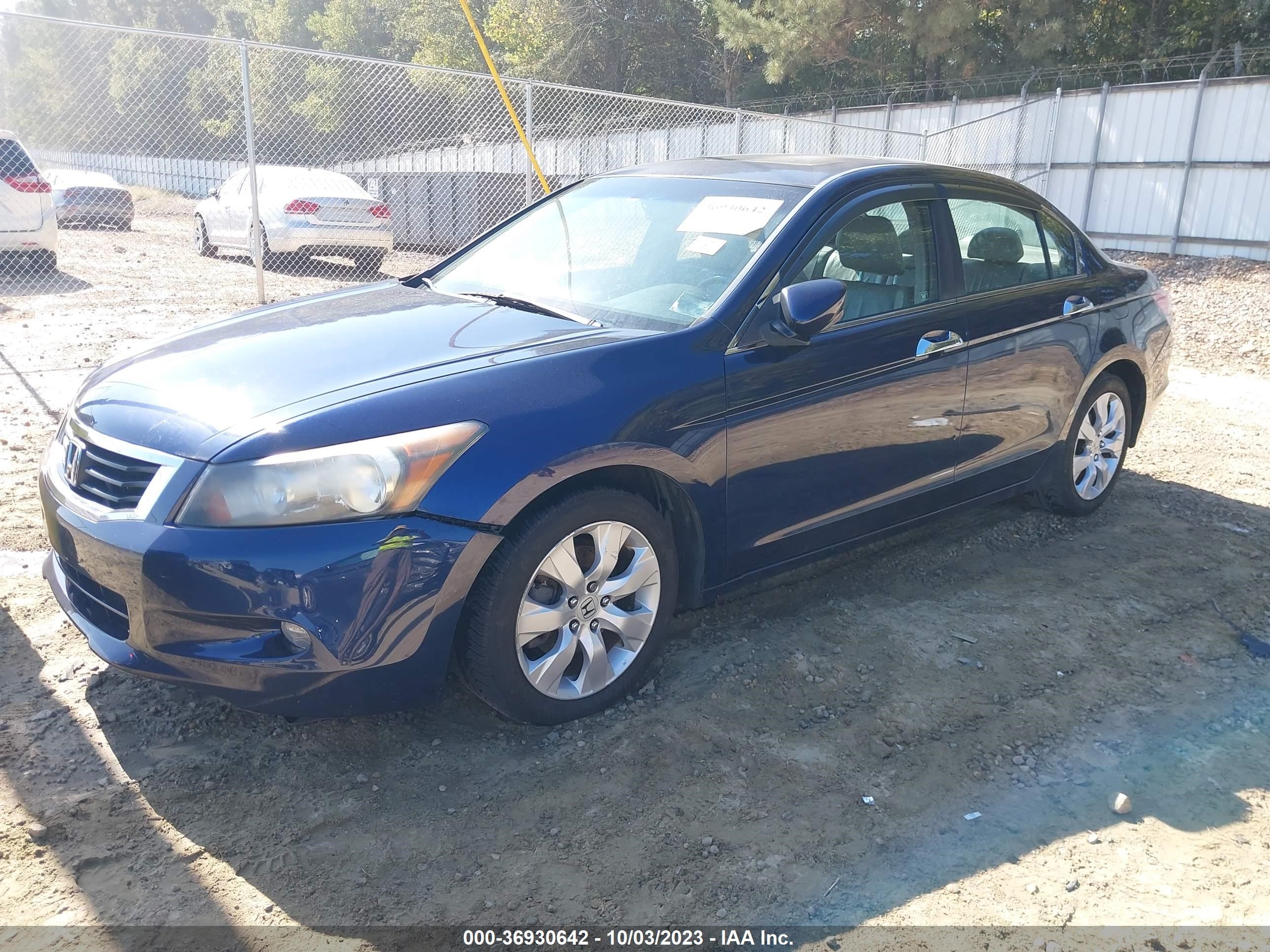 Photo 1 VIN: 1HGCP36898A084365 - HONDA ACCORD 