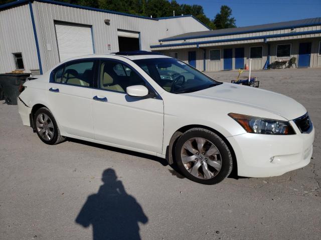 Photo 3 VIN: 1HGCP368X8A065601 - HONDA ACCORD EXL 