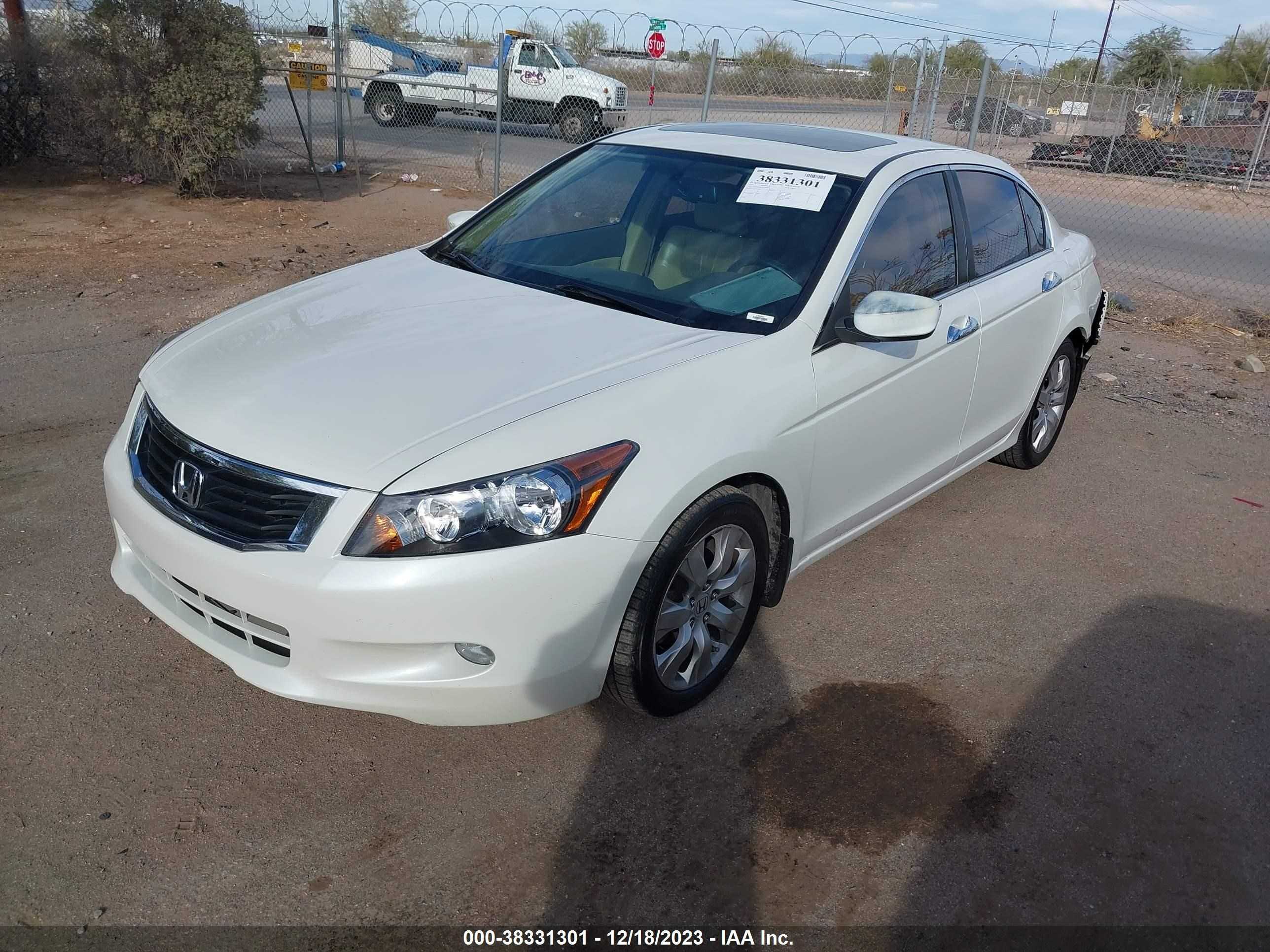 Photo 1 VIN: 1HGCP368X9A048198 - HONDA ACCORD 