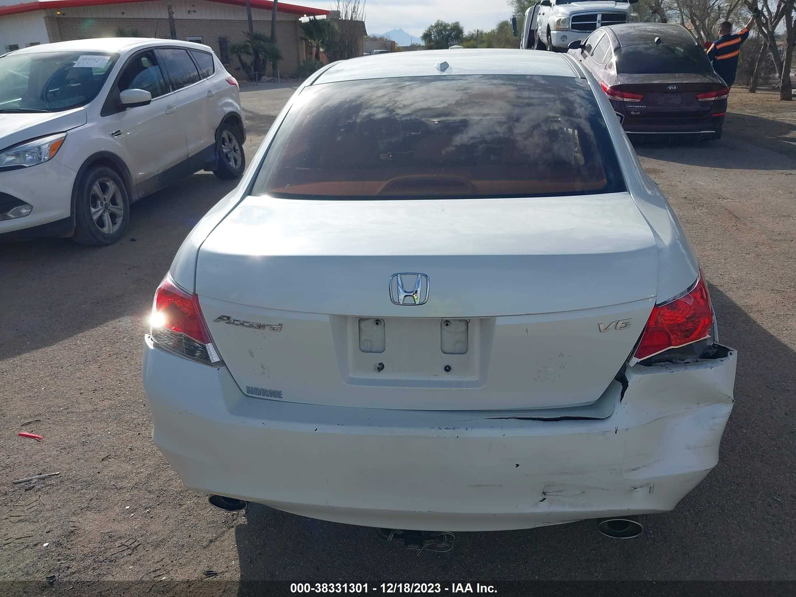 Photo 15 VIN: 1HGCP368X9A048198 - HONDA ACCORD 