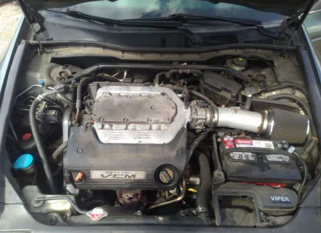 Photo 9 VIN: 1HGCP3F70AA029395 - HONDA ACCORD SDN 