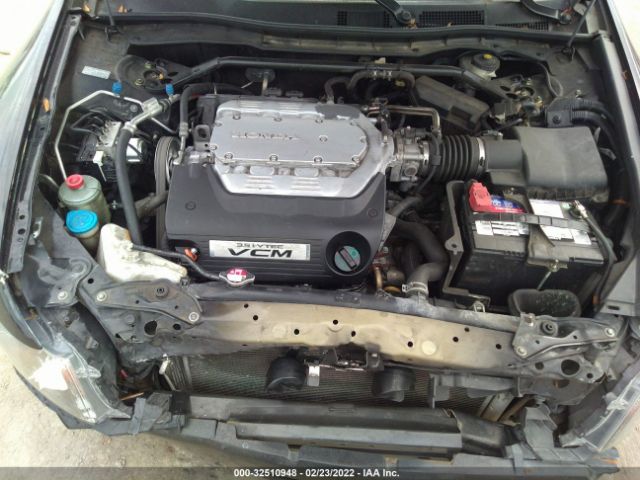 Photo 9 VIN: 1HGCP3F75AA013984 - HONDA ACCORD SDN 