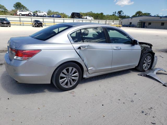 Photo 2 VIN: 1HGCP3F75CA003393 - HONDA ACCORD 