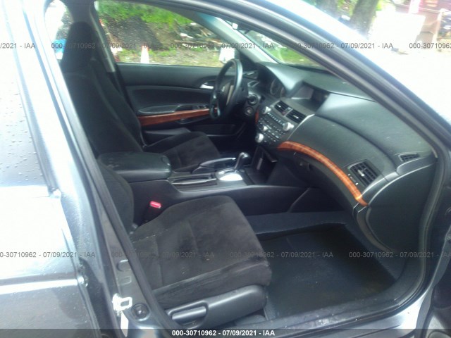 Photo 4 VIN: 1HGCP3F75CA004964 - HONDA ACCORD SDN 