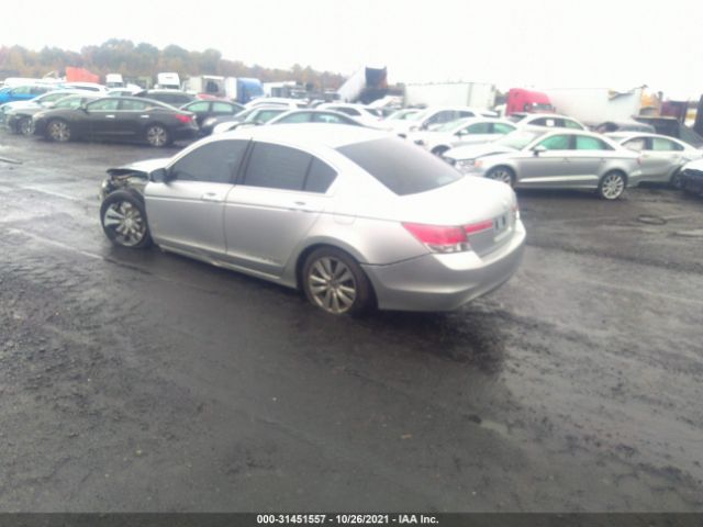 Photo 2 VIN: 1HGCP3F76BA024073 - HONDA ACCORD SDN 