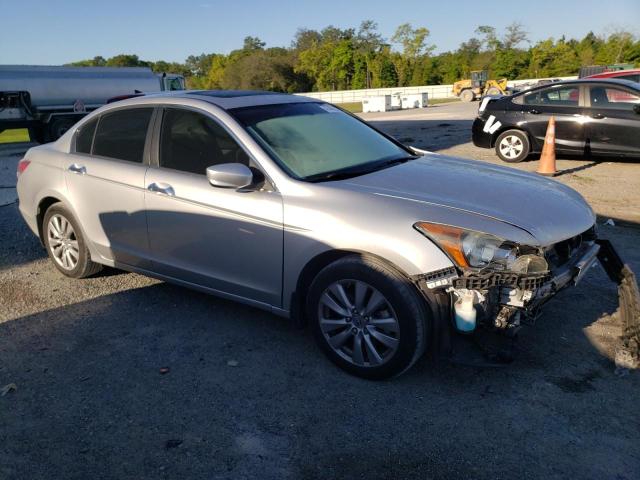 Photo 3 VIN: 1HGCP3F76CA028979 - HONDA ACCORD 