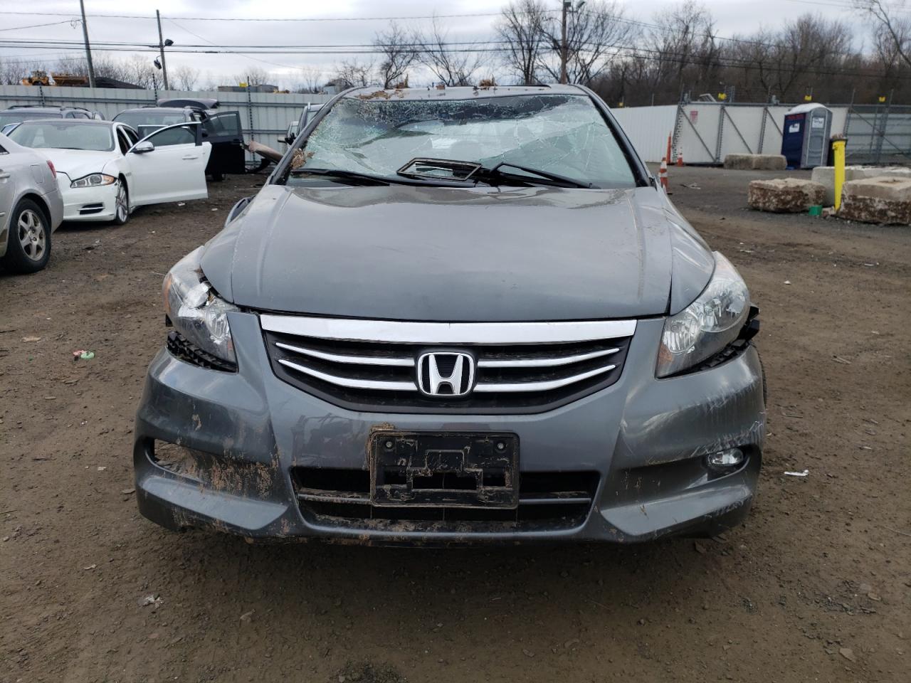 Photo 4 VIN: 1HGCP3F78CA026845 - HONDA ACCORD 