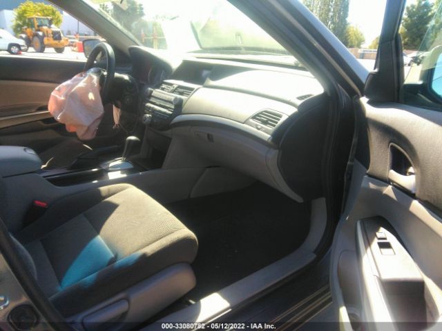 Photo 4 VIN: 1HGCP3F7XAA030909 - HONDA ACCORD SDN 