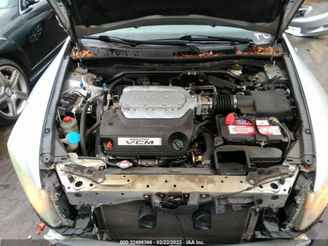 Photo 9 VIN: 1HGCP3F80AA008149 - HONDA ACCORD SDN 