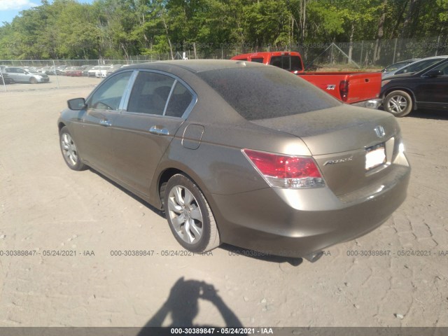 Photo 2 VIN: 1HGCP3F80AA020043 - HONDA ACCORD SDN 