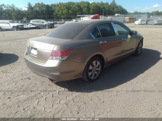 Photo 3 VIN: 1HGCP3F80AA020043 - HONDA ACCORD SDN 