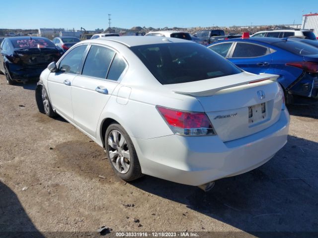 Photo 2 VIN: 1HGCP3F80AA021189 - HONDA ACCORD 