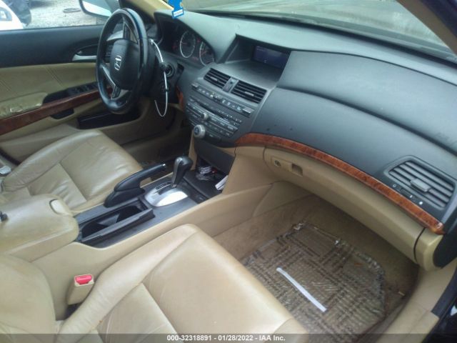 Photo 4 VIN: 1HGCP3F80BA009190 - HONDA ACCORD SDN 