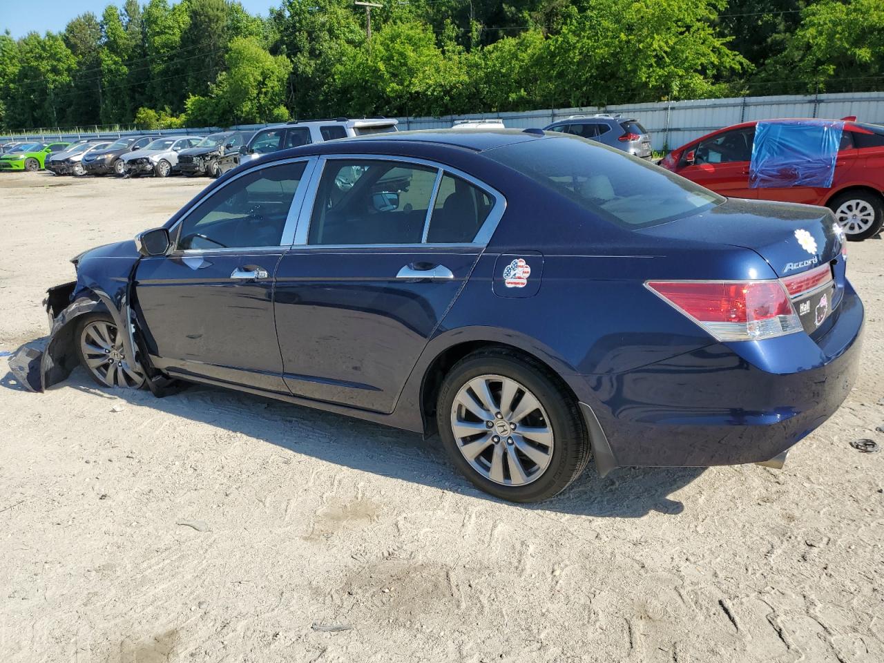 Photo 1 VIN: 1HGCP3F80BA028600 - HONDA ACCORD 