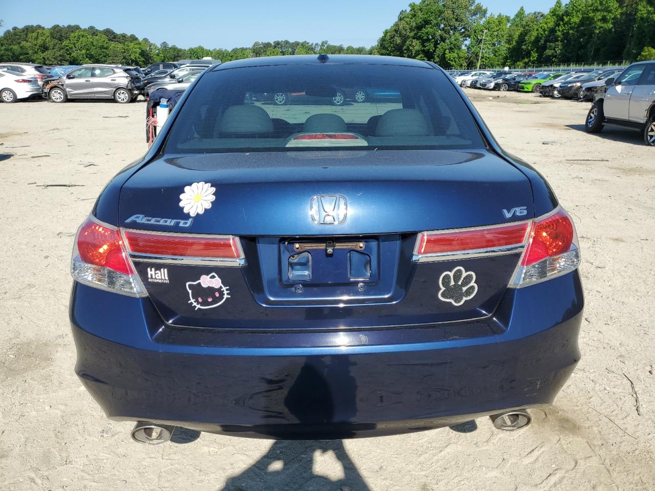 Photo 5 VIN: 1HGCP3F80BA028600 - HONDA ACCORD 