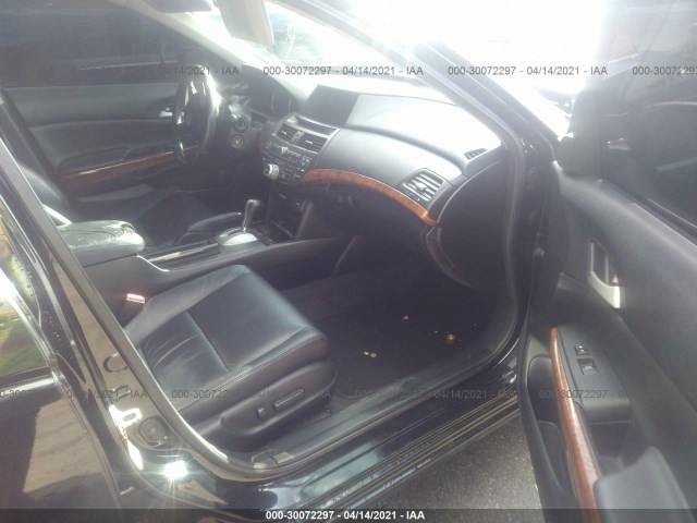 Photo 4 VIN: 1HGCP3F80CA040974 - HONDA ACCORD SDN 