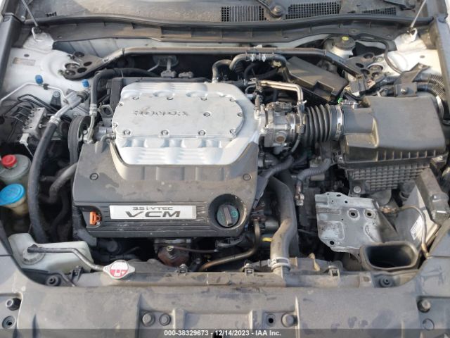 Photo 9 VIN: 1HGCP3F81AA007365 - HONDA ACCORD 