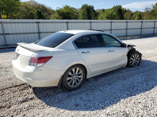 Photo 2 VIN: 1HGCP3F81AA015756 - HONDA ACCORD 