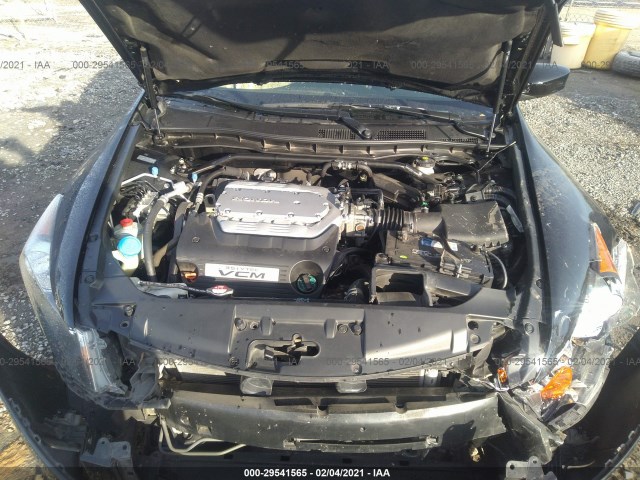 Photo 9 VIN: 1HGCP3F81AA028930 - HONDA ACCORD SDN 