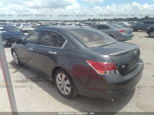 Photo 2 VIN: 1HGCP3F81AA030645 - HONDA ACCORD SDN 