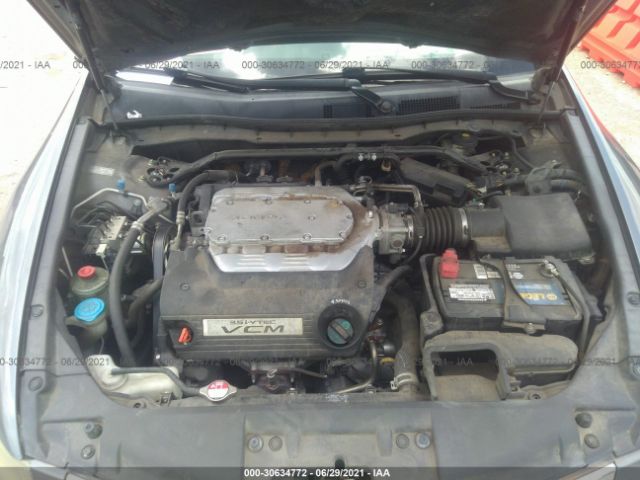 Photo 9 VIN: 1HGCP3F81AA030645 - HONDA ACCORD SDN 